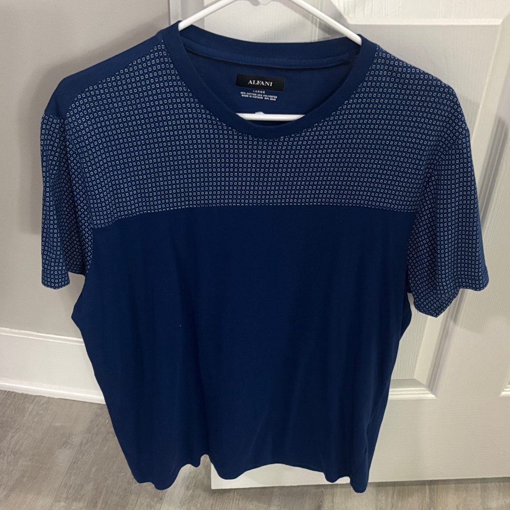Alfani Navy and White Patterned Men's Short Sleeve Tee